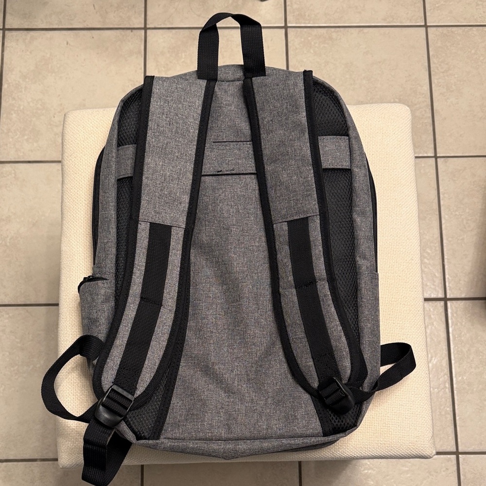 Kapston Gray Backpack - image 5